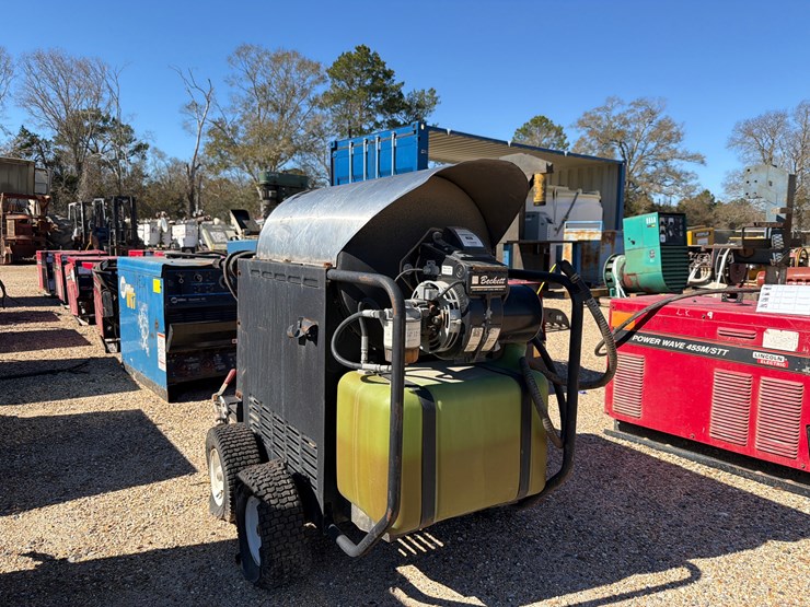 #3482-•-2600-psi-pressure-washer,-electric-image-2