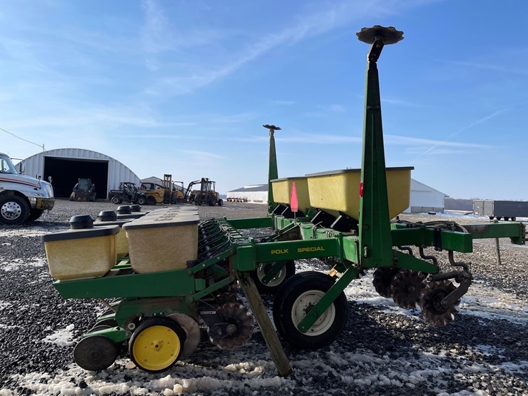 john-deere-7000-image-14