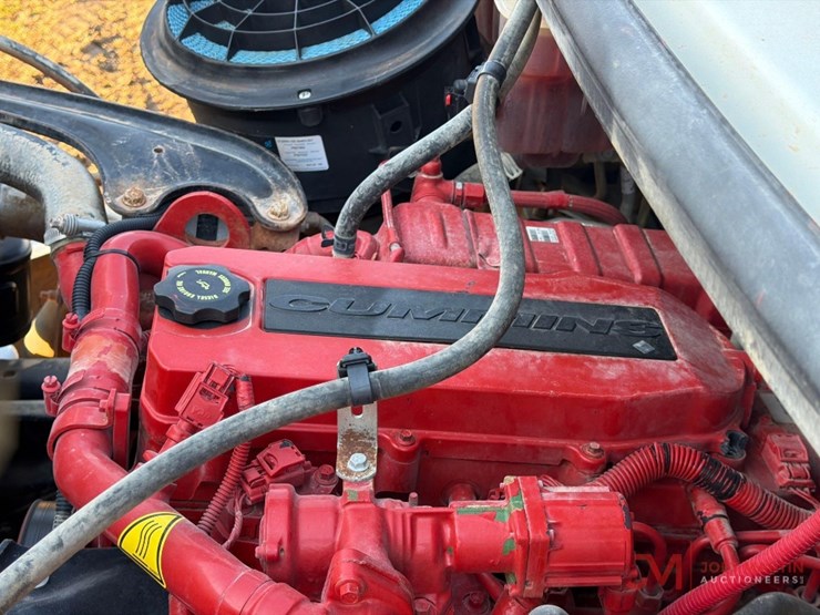 2017-freightliner-water-truck-image-21