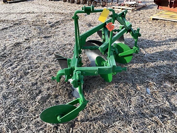 tag-#450,-jd-3btm-plow-image-3