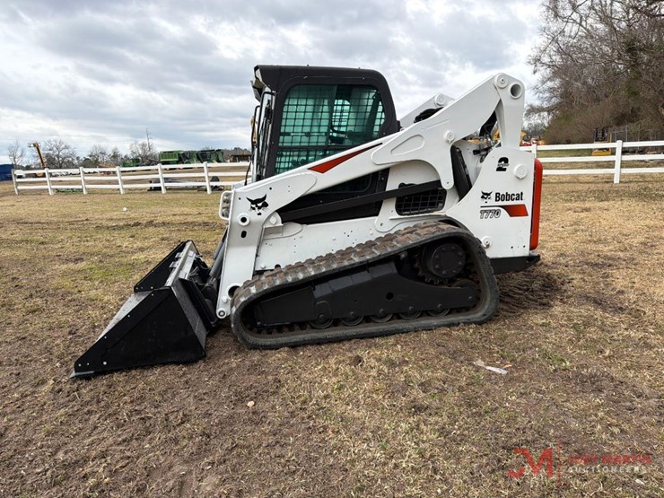 2015-bobcat-t770-image-6
