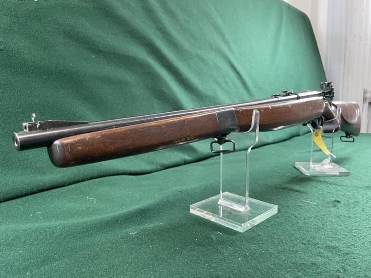 mossberg-mdl.42m-22-s,-l-or-lr-rifle-image-13