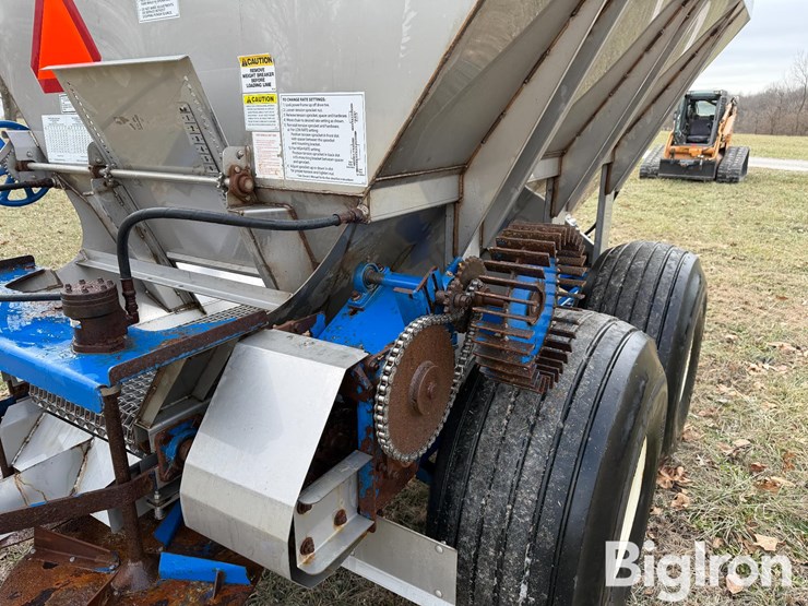 2013-doyle-t/a-8-ton-304-stainless-hopper-fertilizer/lime-spreader-image-19