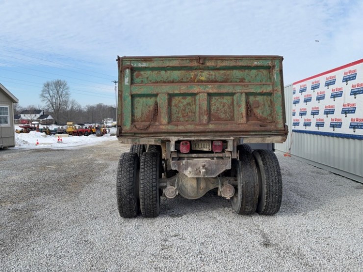 1987-ford-l8000-image-9