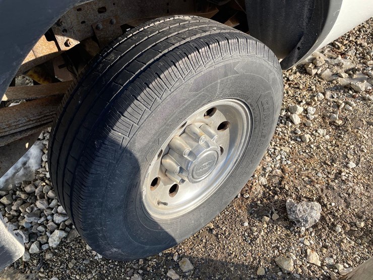 2001-ford-f250-image-8