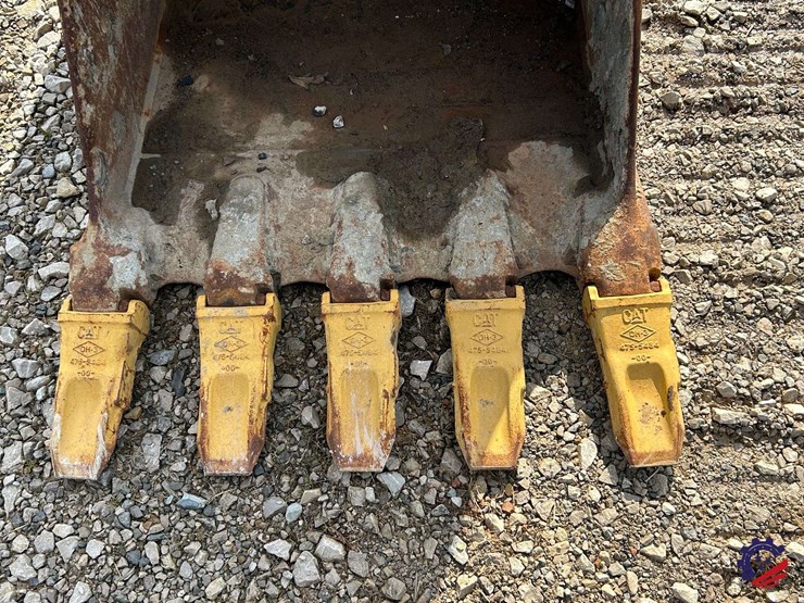 2017-caterpillar-318fl-image-12