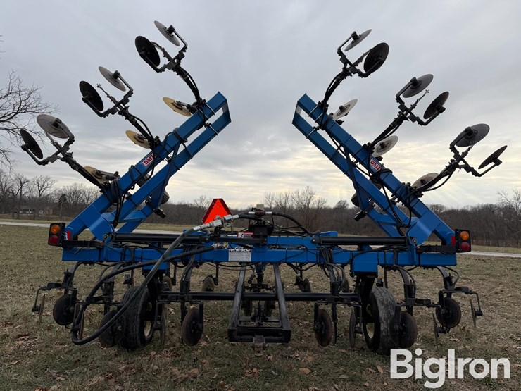 2004-dmi-4300-image-6