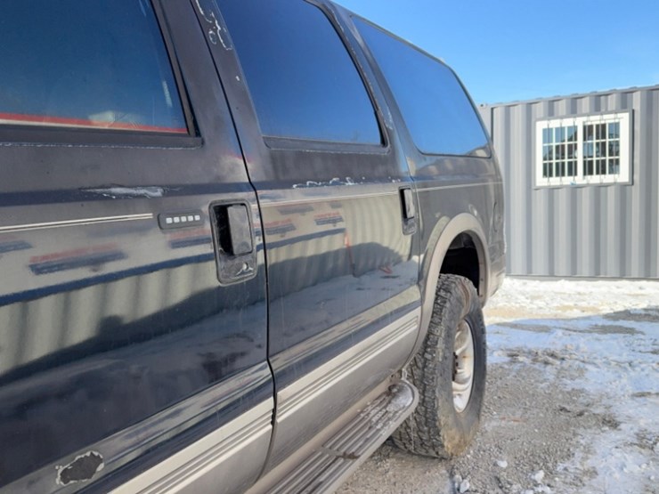 2001-ford-excursion-image-9