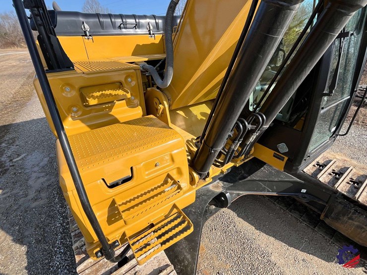 2018-caterpillar-326fl-image-72