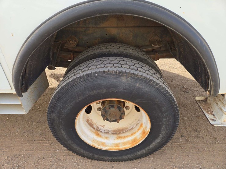 2001-international-2001-image-9