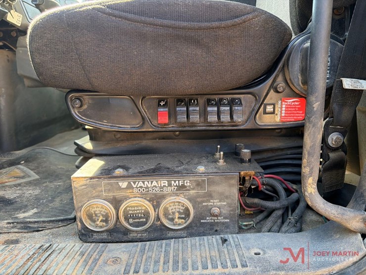 2003-international-durastar-4300-image-34