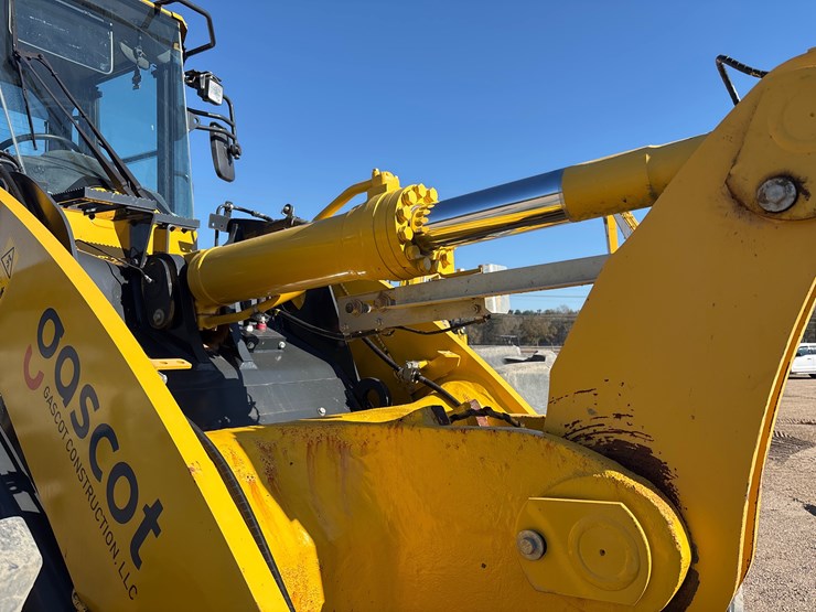 2023-komatsu-wa320-8-image-18