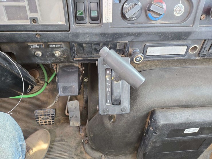 2001-international-2001-image-30