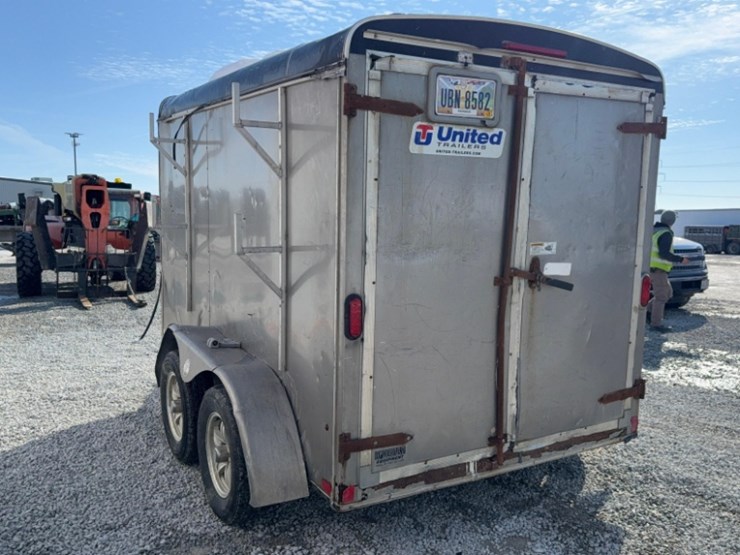 united-cargo-10'-trailer-sn#56jte1022ea134773,-tandem-axle,-ladder-hooks-on-side-image-10