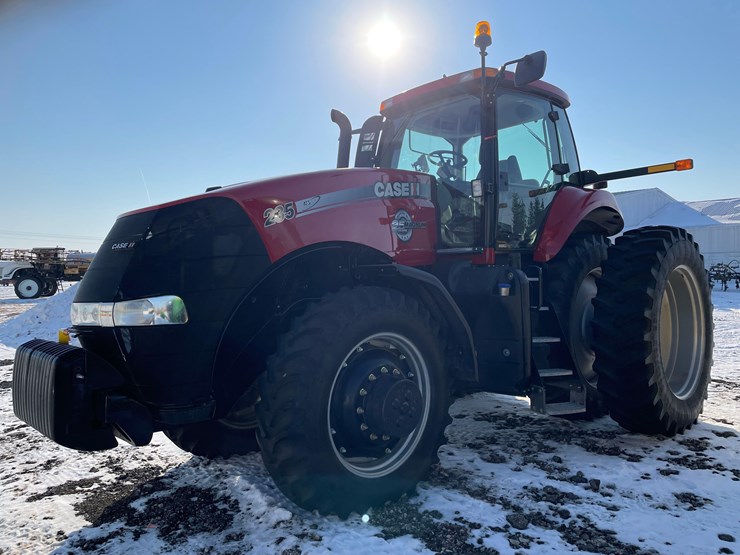 2013-case-ih-magnum-235-image-1