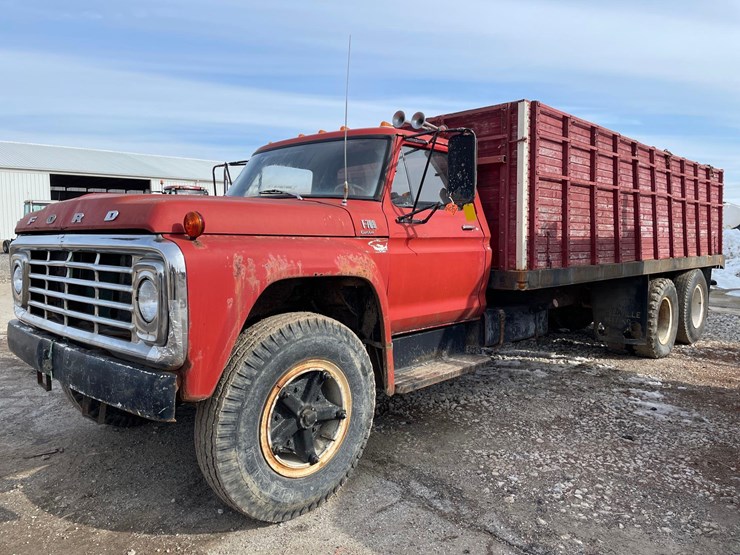 1973-ford-f700-image-1