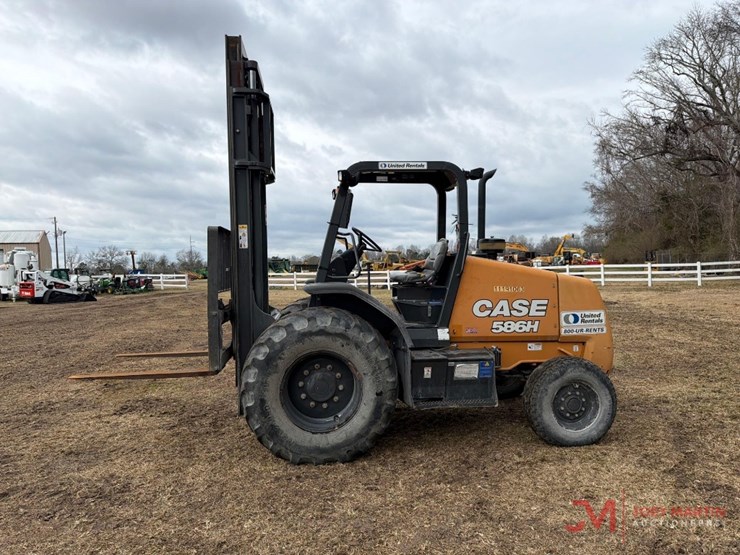 2021-case-586h-image-6