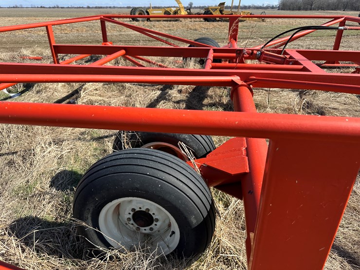 fair-oaks-18x52-image-54