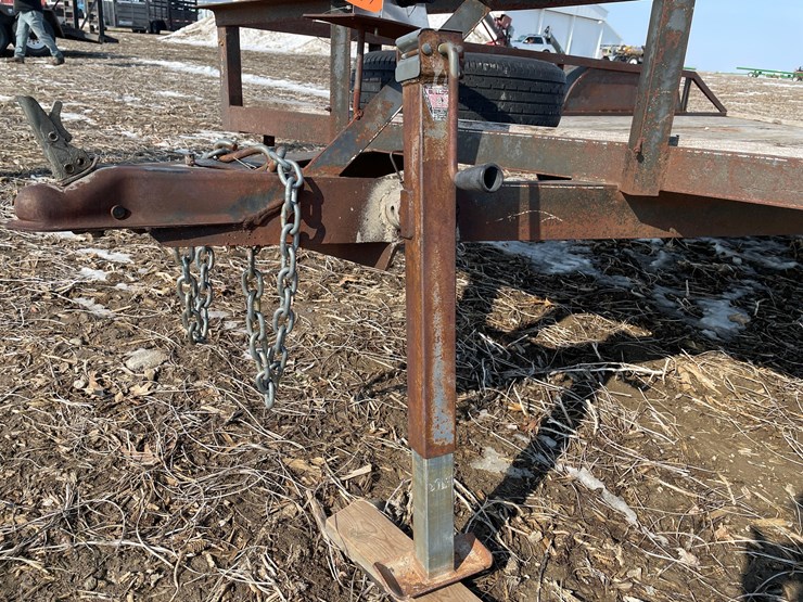 tag-#71,-7'x16'-tandem-axle-trailer-image-3