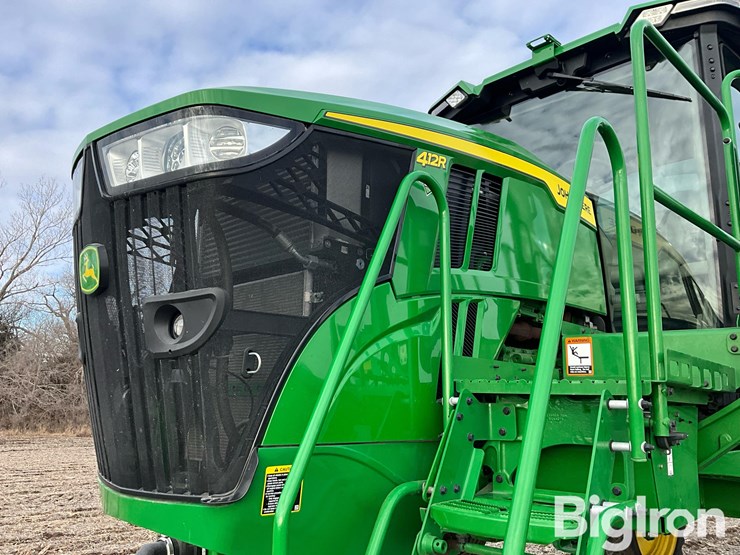 2022-john-deere-412r-image-10