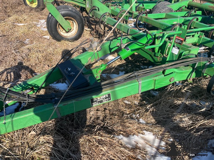 john-deere-44-image-11