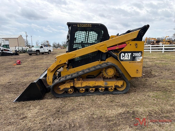 2015-caterpillar-299d-image-6