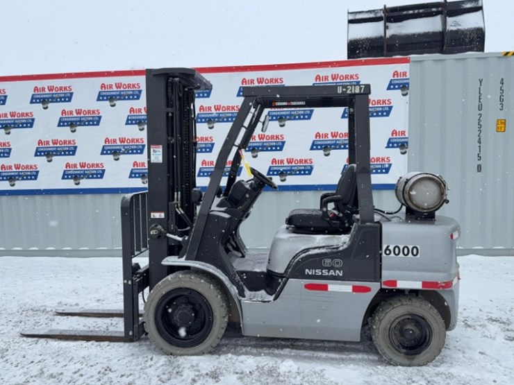 nissan-model-60-sn#-f811013-15,237hrs-40"-forks-image-1