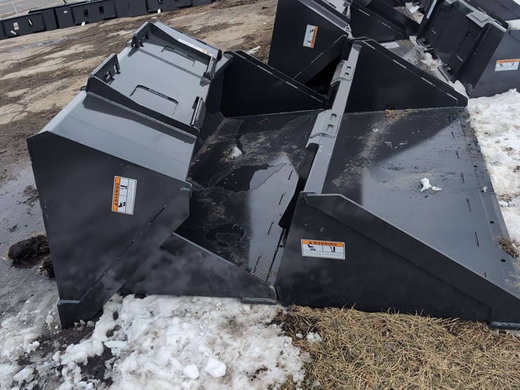 (1)-wolverine-78"-skid-steer-track-duty-bucket-tdb-11-78w-image-3