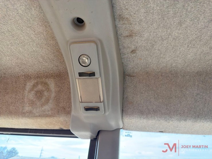 2006-volvo-g946-image-30