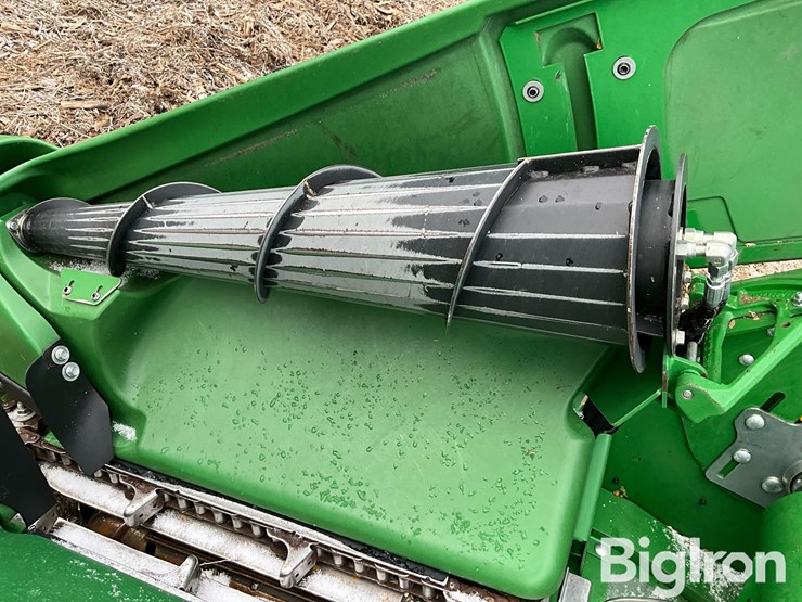 2023-john-deere-c12f-image-12