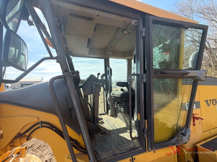 2006-volvo-g946-image-25