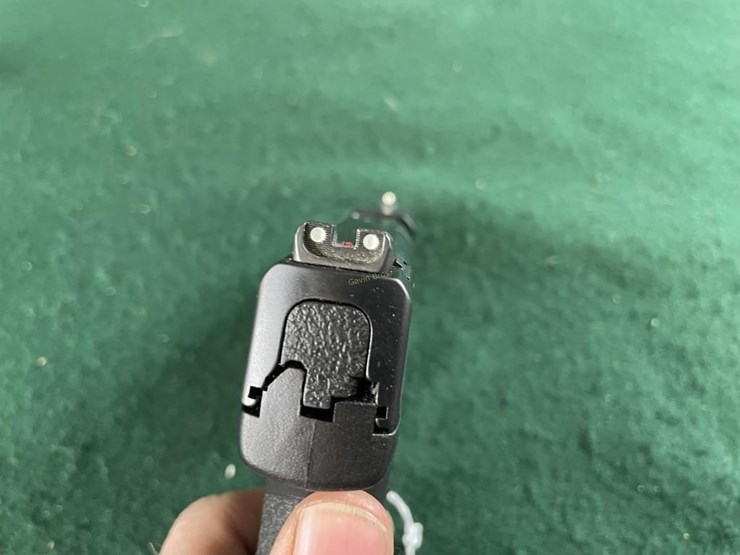 smith-&-wesson-m&p-9-shield-plus-9mm-pistol-image-8