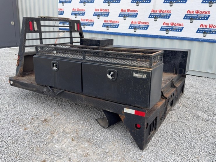 buyer's-products-bbe-black-8'-truck-bed-w/-tool-boxes,-safety-flasher-on-top-image-4