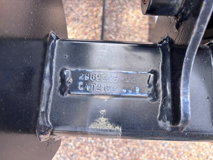 #2795-•-unused-caterpillar-grapple-bucket-image-4