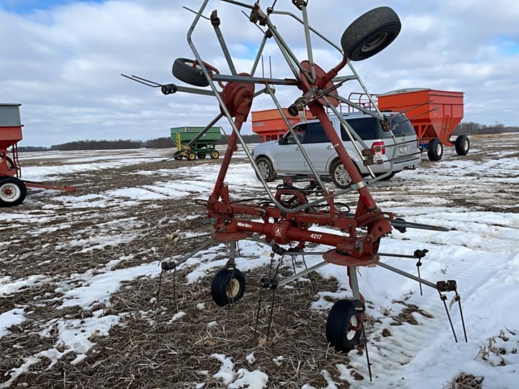 tag-#210,-ag-co-nh-hay-tedder-image-6