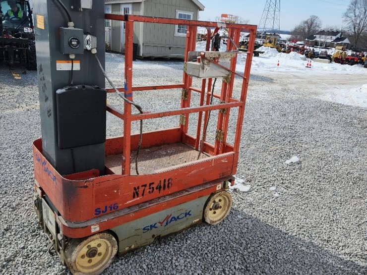 skyjack-sj16-image-3