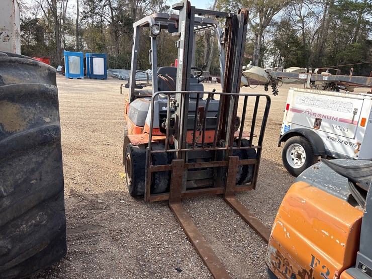 toyota-7fgu25-image-2