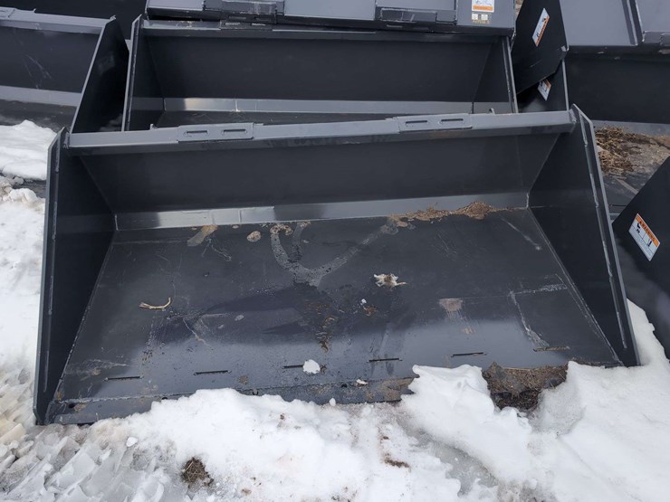 (1)-wolverine-66"-skid-steer-track-duty-bucket-tdb-11-66w-image-2