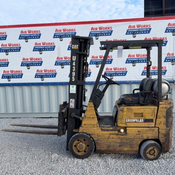 Caterpillar CC15, Fork LIft, SN#7EM-00539, 615 hrs. 3 Mast, 42" Fork, 3,000lbs Cap,