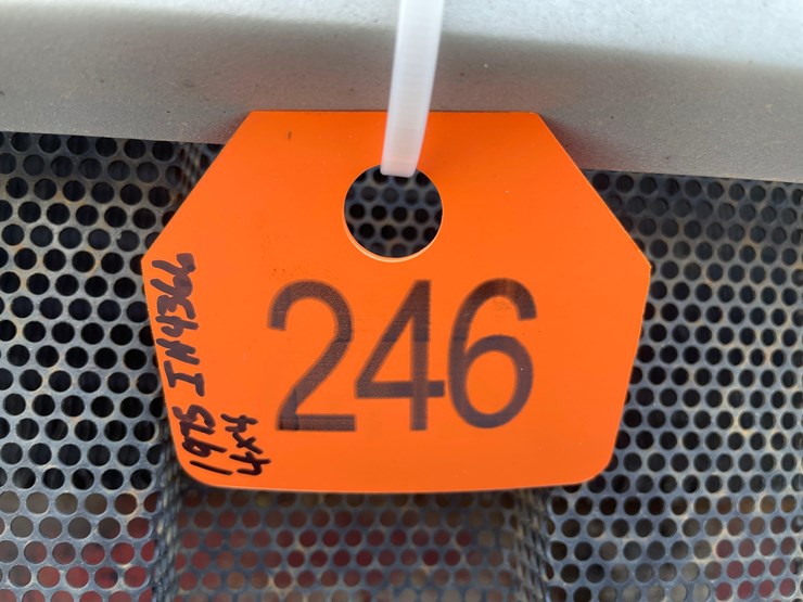 tag-#246,-1975-ih-4366-4wd-tractor-image-2