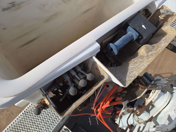 2001-international-2001-image-23