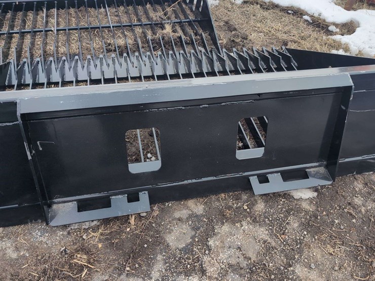 (1)-wolverine-66"-skid-steer-screening-bucket-sb66-image-2