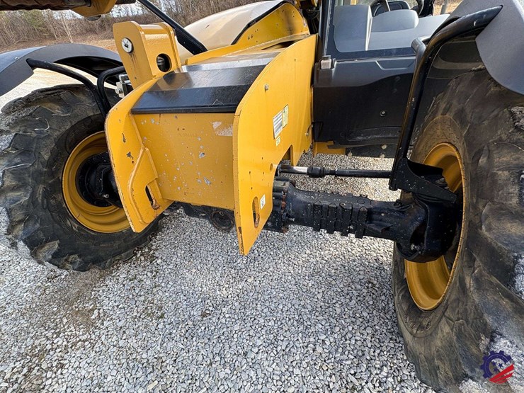 2019-caterpillar-tl642d-image-28