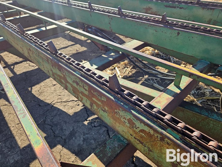 john-deere-200-image-11