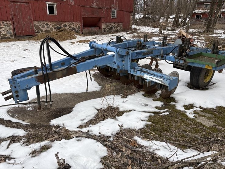dmi-colter-champ-ii-chisel-plow-image-4