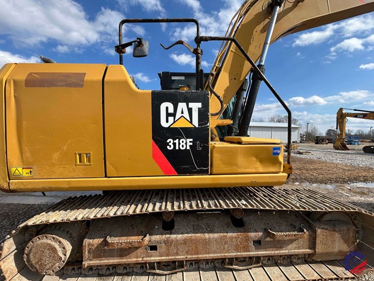 2017-caterpillar-318fl-image-74