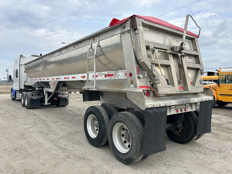 2015-travis-39-image-2