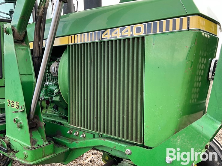 1980-john-deere-4440-image-13