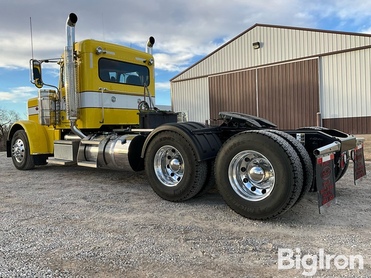 2024-peterbilt-389-image-7