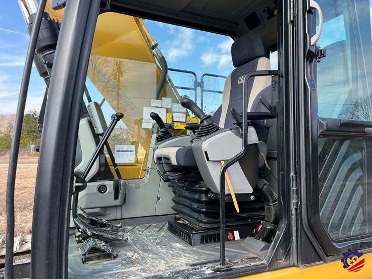 2018-caterpillar-326fl-image-102